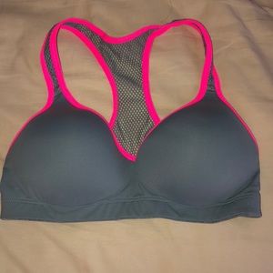 PINK sports bra size small